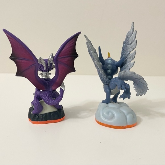Lot of 4 Skylanders Figures Whirlwind Cynder Double Trouble Totem Pop Fizz - Picture 4 of 12